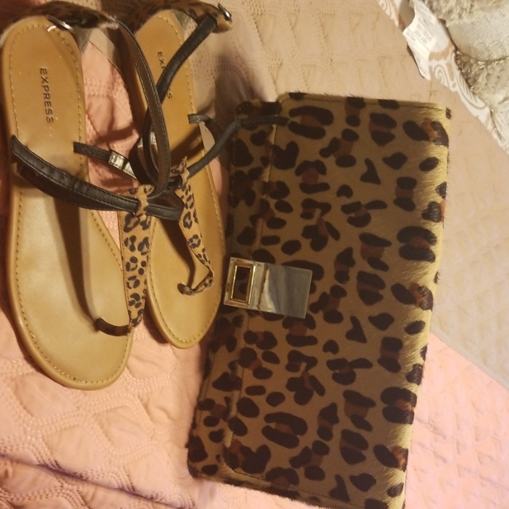 Express sandals and clutch